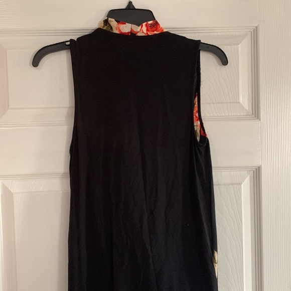 a. new. day floral tank - Picture 4 of 4